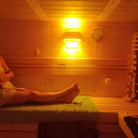 Gemuetliche Gaestezimmer In Einem Neu Sanierten Fachwerkhaus Sachsenheim Extérieur photo
