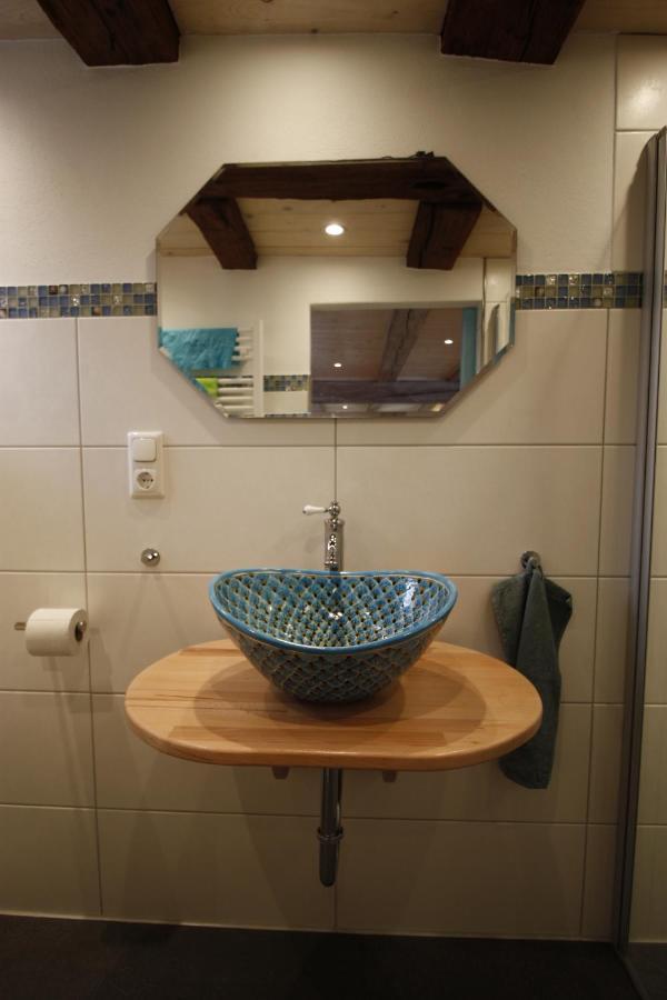 Gemuetliche Gaestezimmer In Einem Neu Sanierten Fachwerkhaus Sachsenheim Extérieur photo